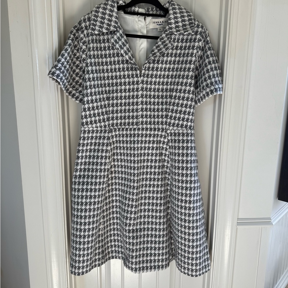 JessaKae Grey and White Houndstooth Nancy Midi Dress